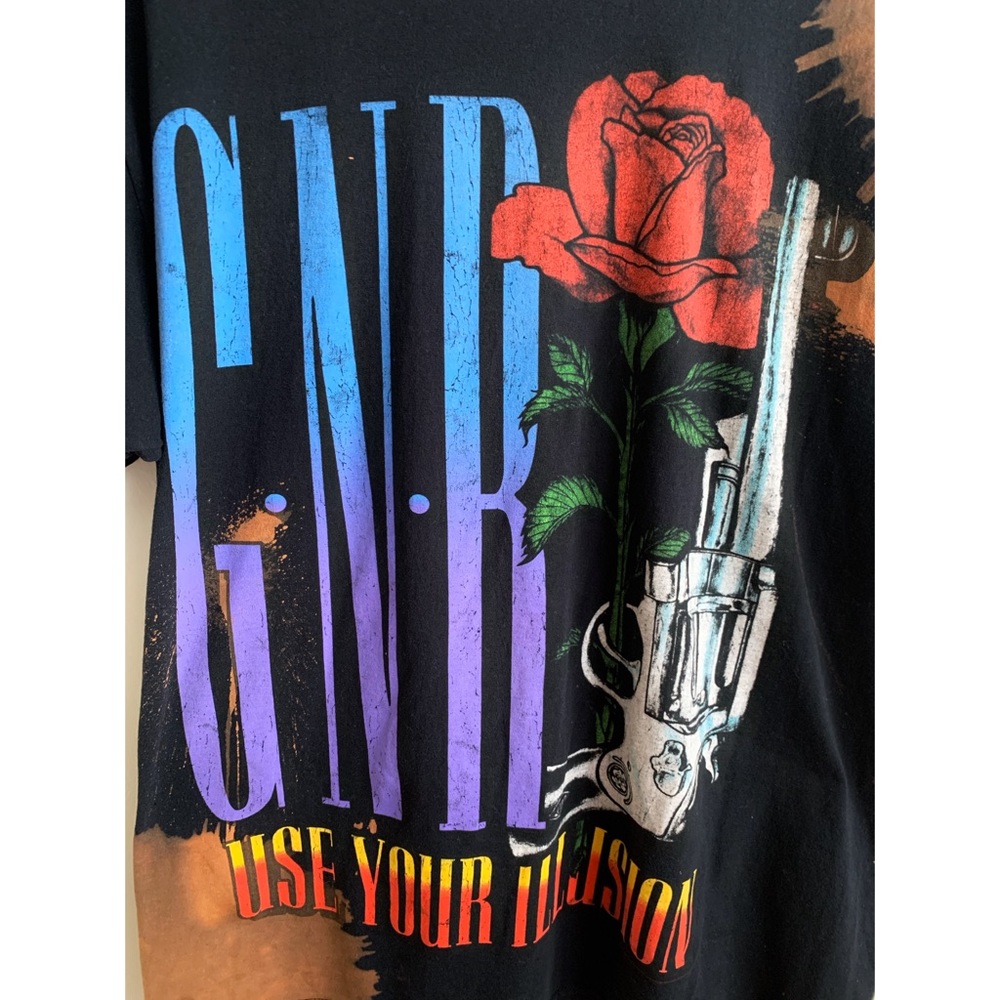 BRAVADO | Guns N’ Roses Use Your Illusion Graphic - Picture 4 of 7
